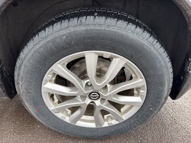 Certified 2019 Nissan Rogue SV image 32