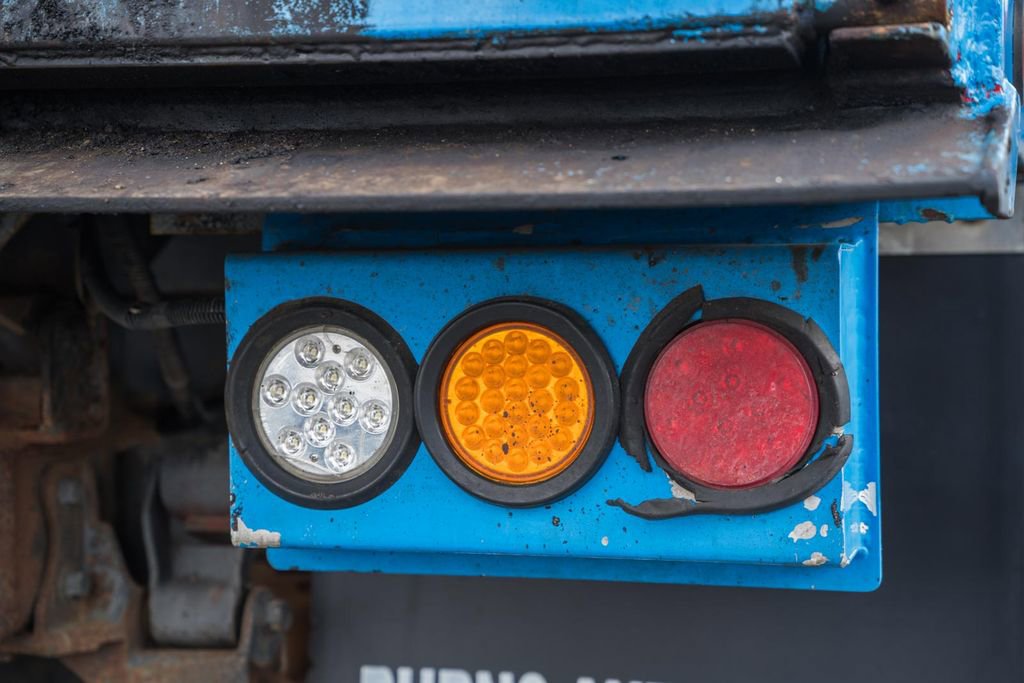 Used 2012 Ford F550 2WD Regular Cab Super Duty w/ Payload Upgrade Pkg image 9