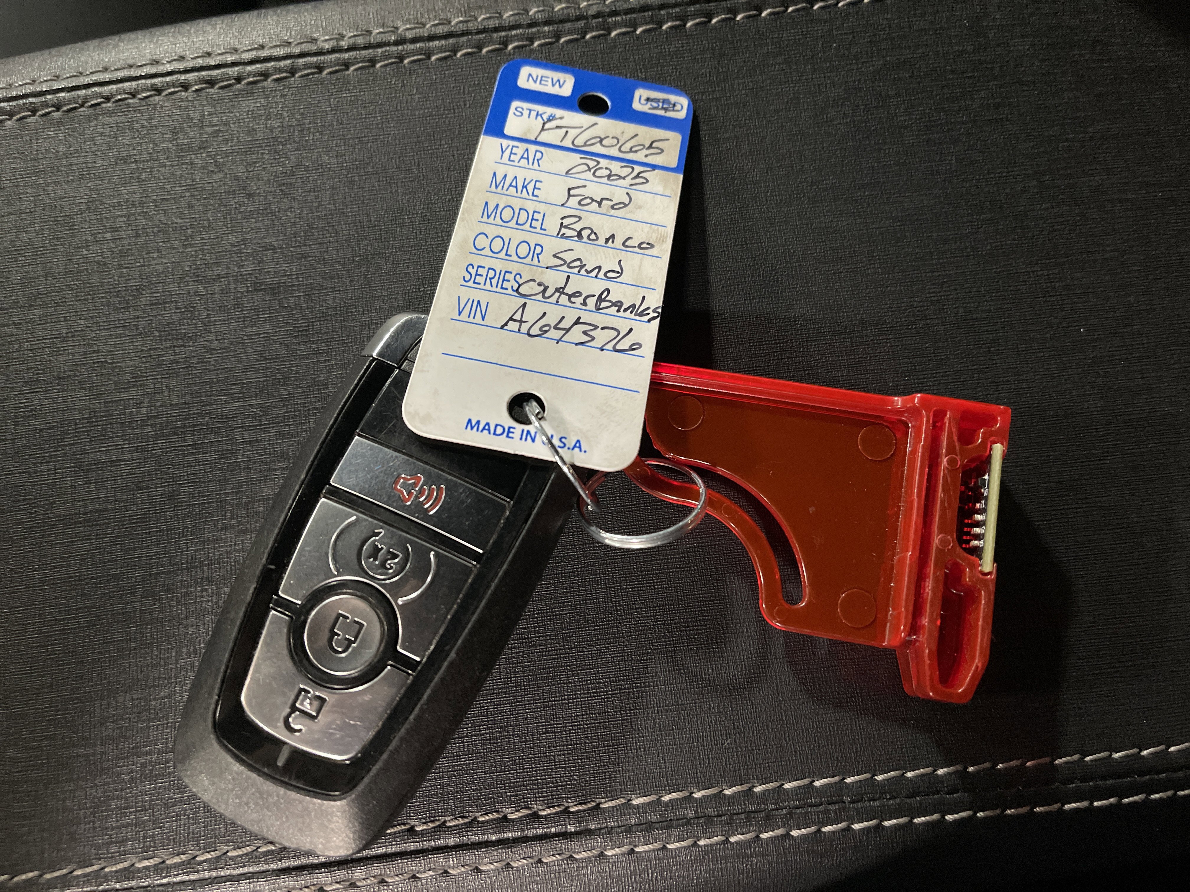 Used 2025 Ford Bronco Outer Banks image 25