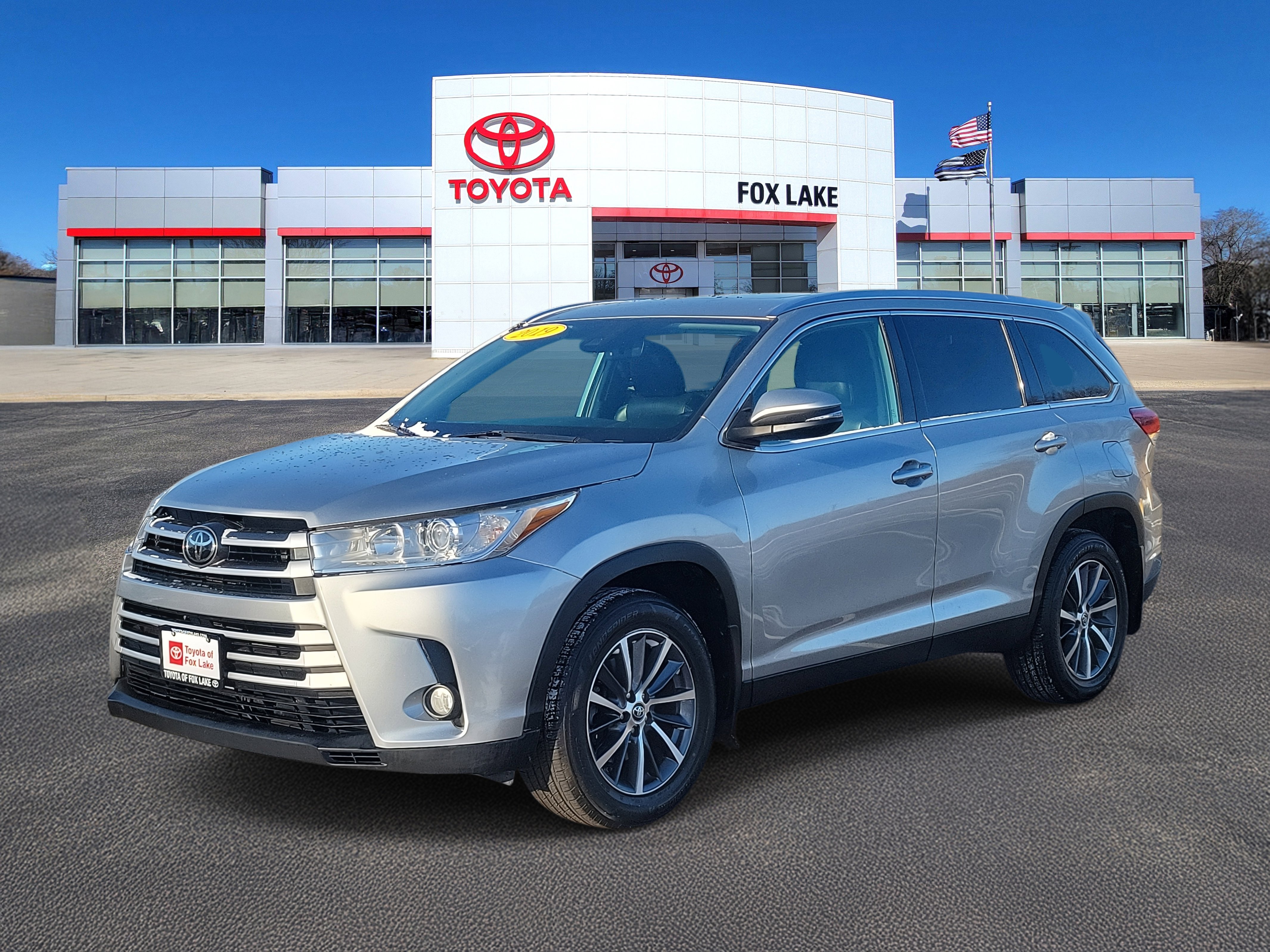 Used 2019 Toyota Highlander XLE image 2