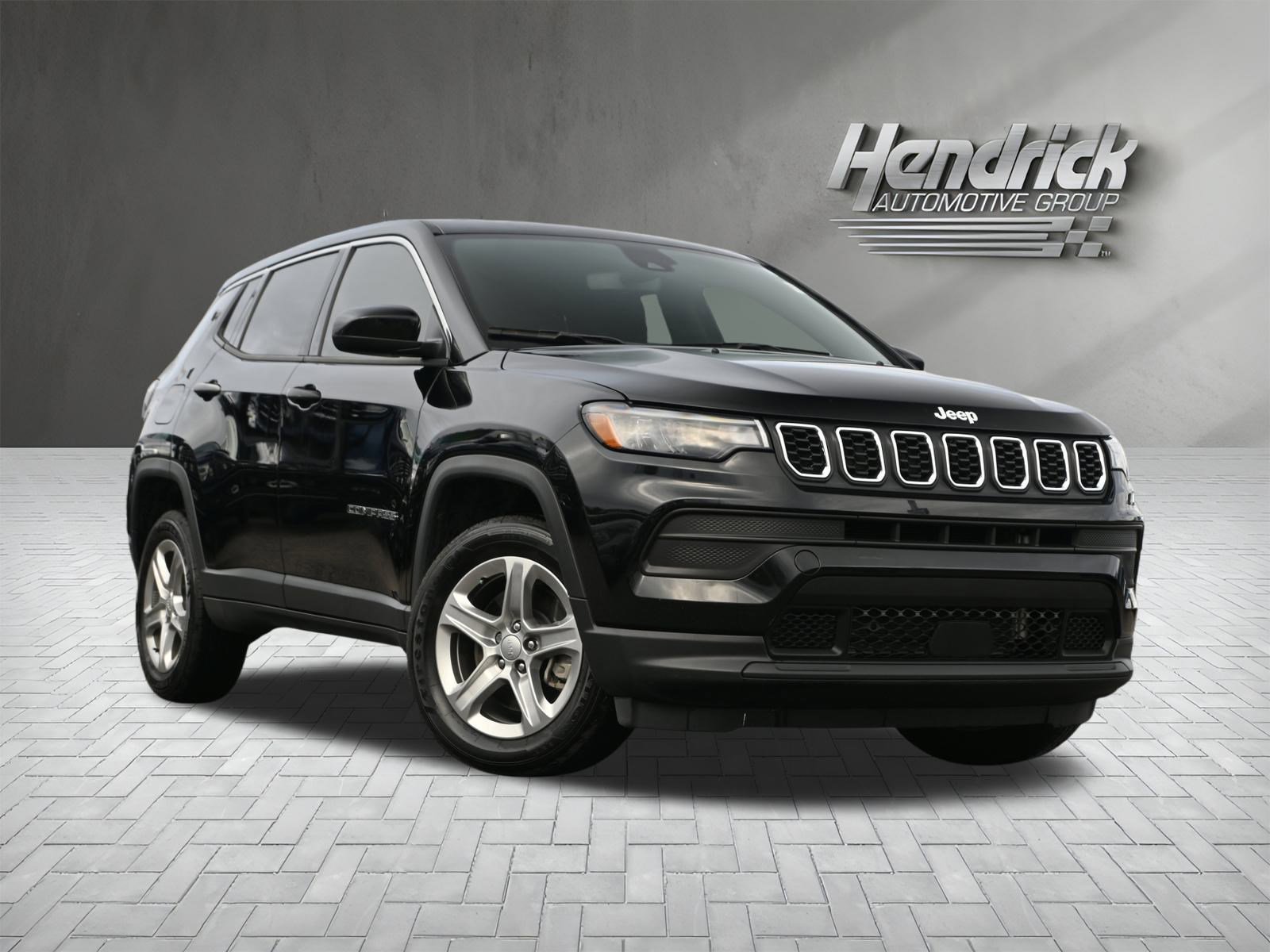 Used 2024 Jeep Compass Sport video 2