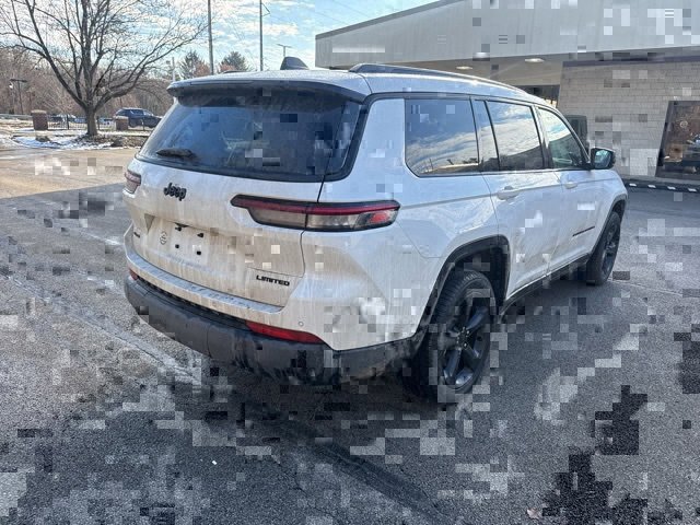 Certified 2025 Jeep Grand Cherokee L Limited w/ Black Appearance Package image 5