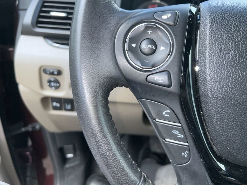 Used 2018 Honda Pilot Touring image 9