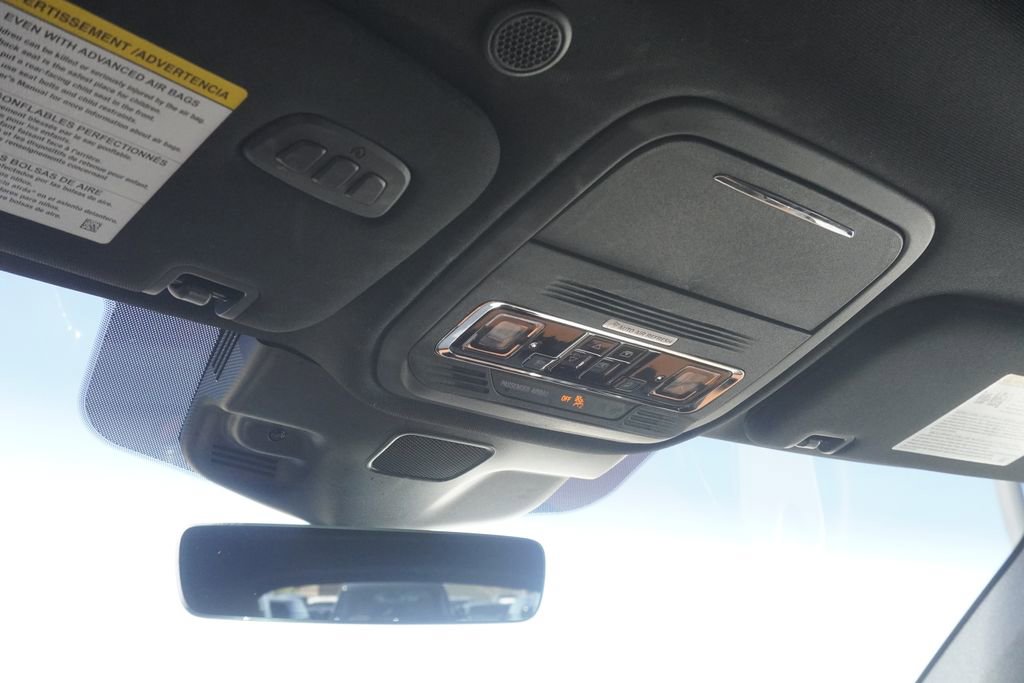 Used 2023 Lincoln Aviator Reserve w/ Equipment Group 201A image 16