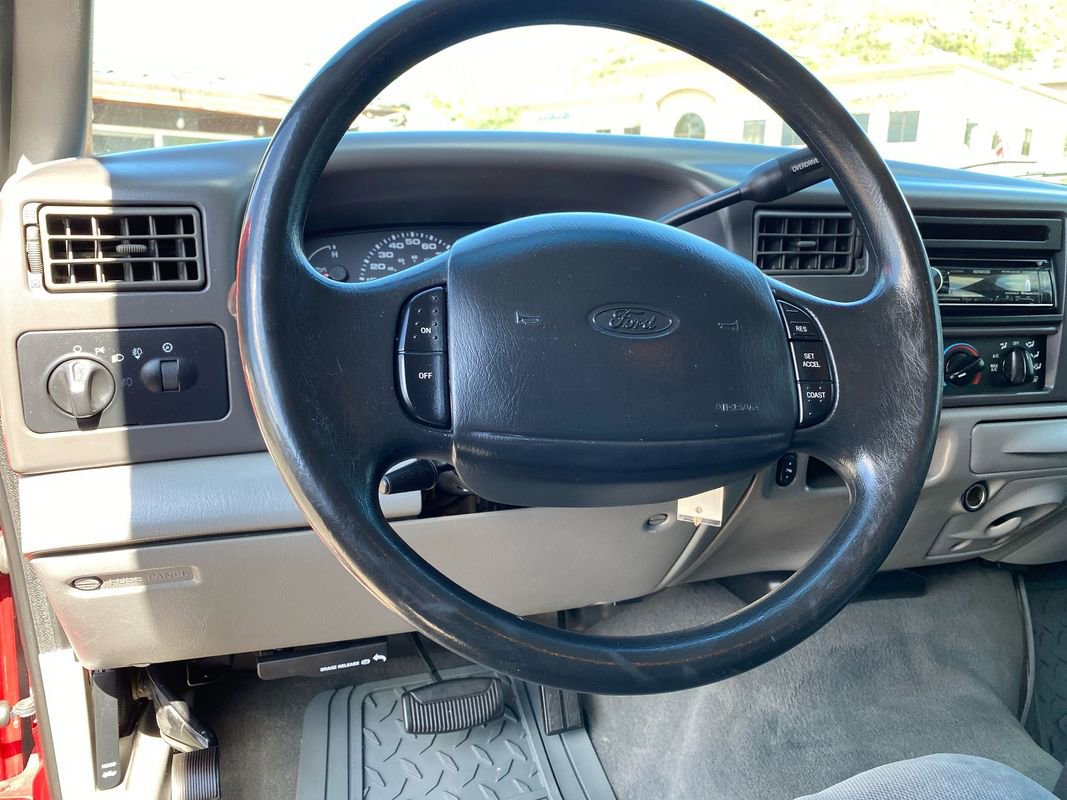 Used 2002 Ford F250 XLT image 25