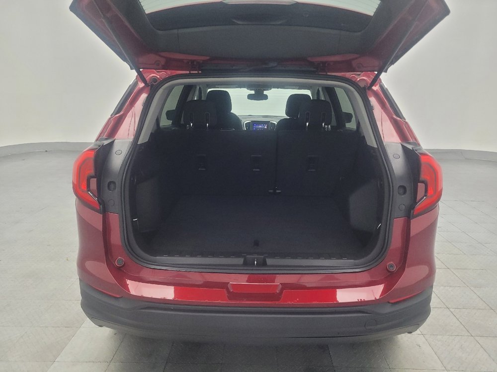 Used 2020 GMC Terrain SLE image 29
