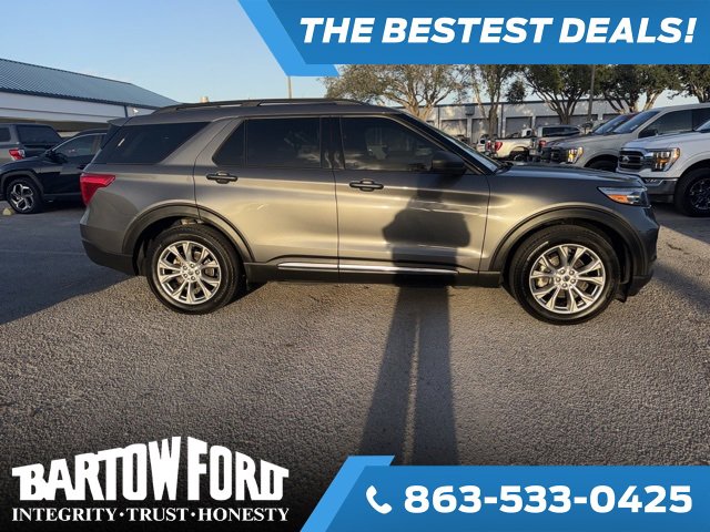 Used 2024 Ford Explorer XLT w/ Equipment Group 202A image 4