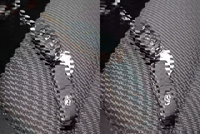 Used 2014 Volkswagen Golf 2.5L image 10