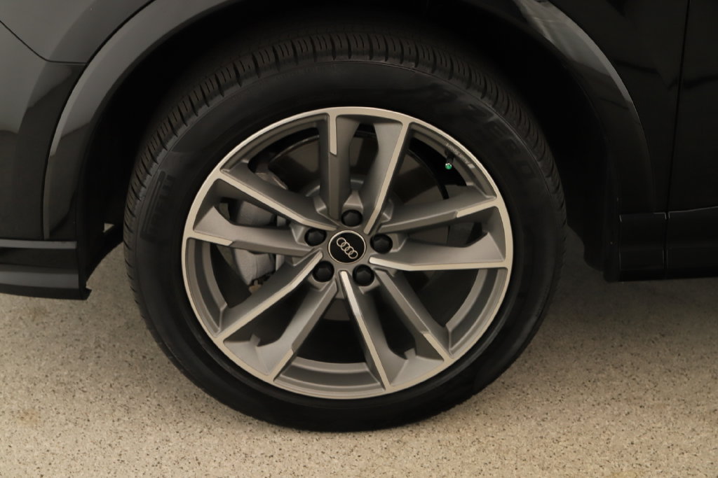 Used 2024 Audi Q3 2.0T Premium AWD/4WD image 31