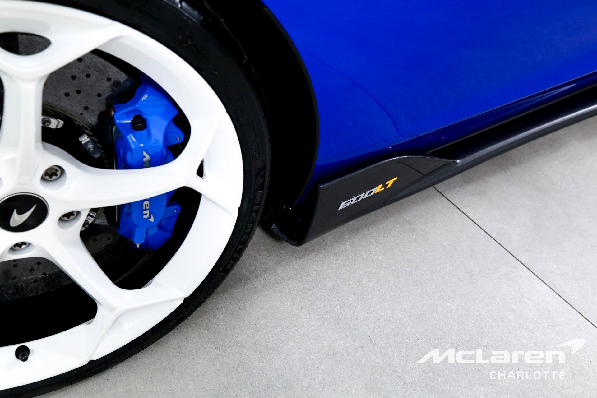Used 2020 McLaren 600LT Spider image 27