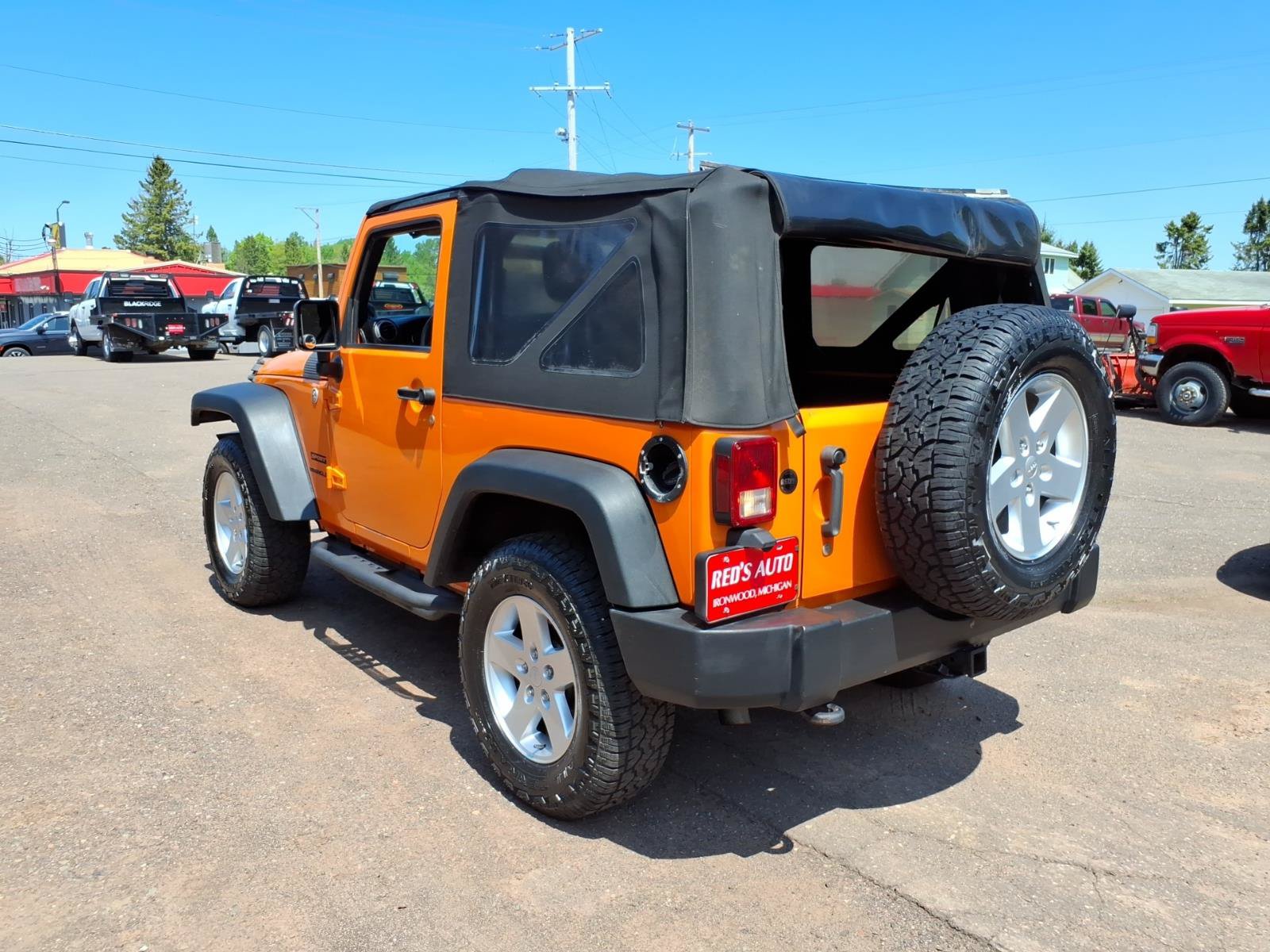 Used 2012 Jeep Wrangler Sport AWD/4WD image 4