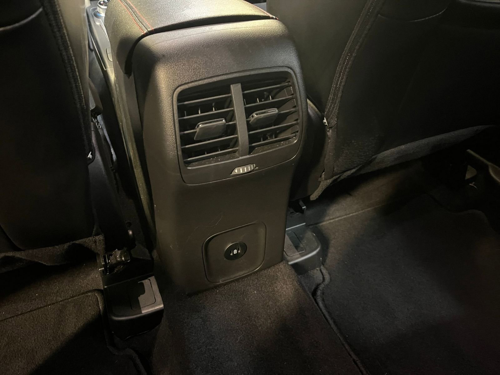 Used 2024 Ford Escape ST-Line image 24