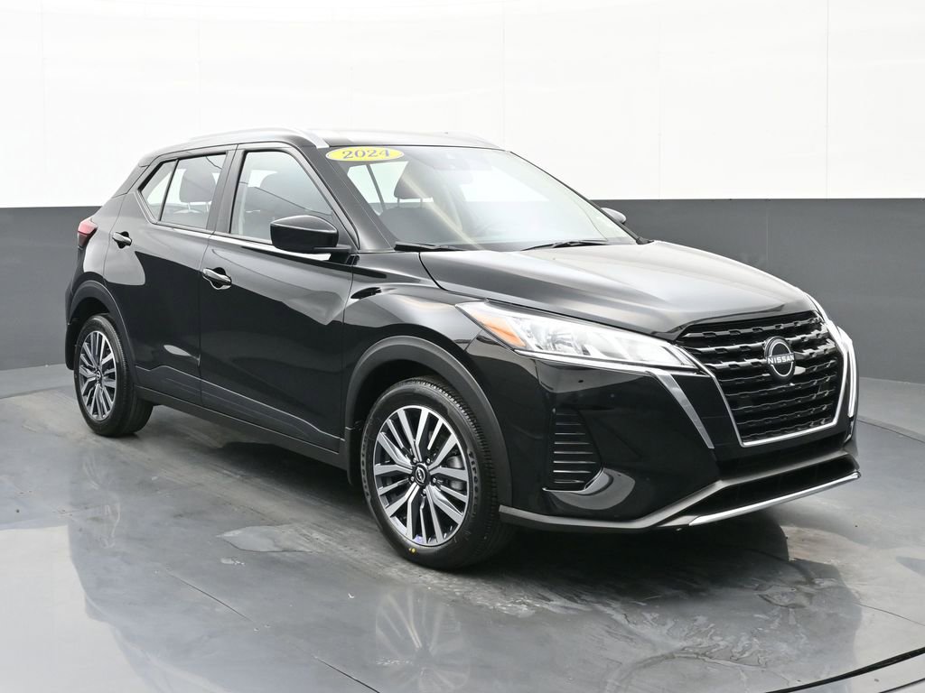 Used 2024 Nissan Kicks SV
