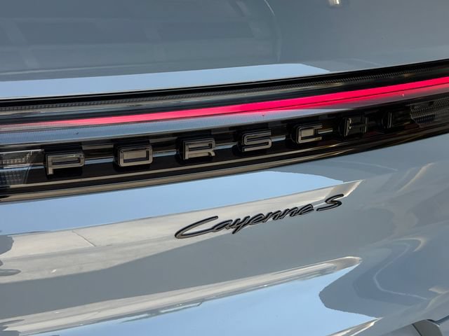 Used 2025 Porsche Cayenne S AWD/4WD image 19