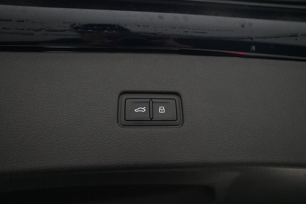 New 2026 Audi Q8 Premium Plus image 15