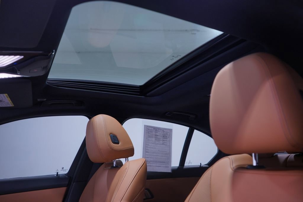 Used 2022 BMW 330e w/ Premium Package image 8