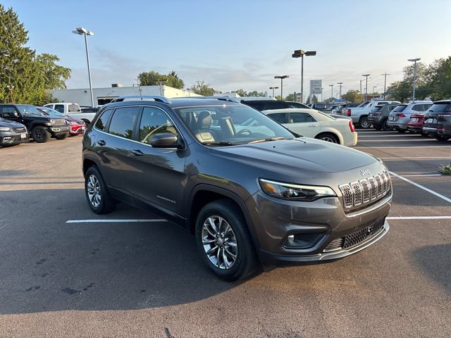 Used 2020 Jeep Cherokee Latitude Lux w/ Comfort/Convenience Group AWD/4WD image 2