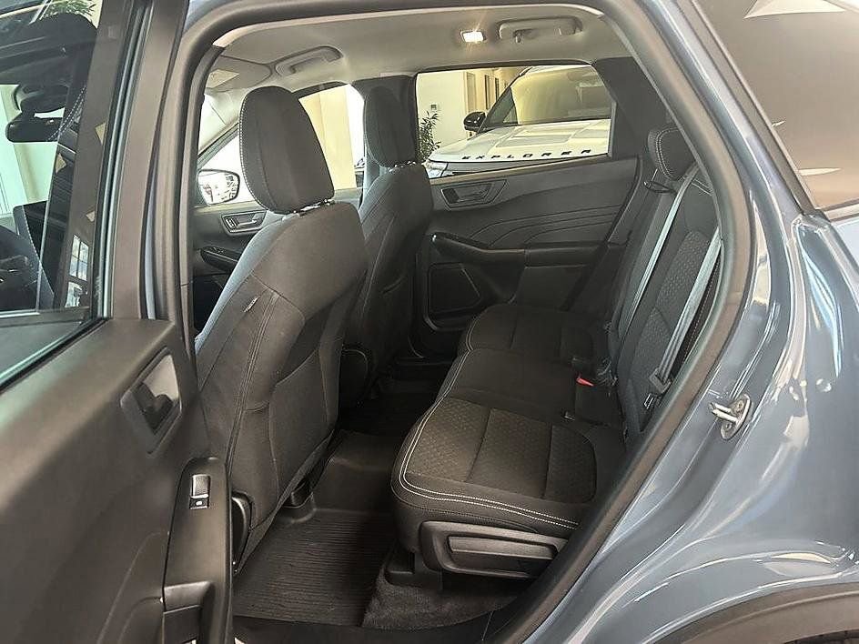 Used 2023 Ford Escape Active AWD/4WD image 24