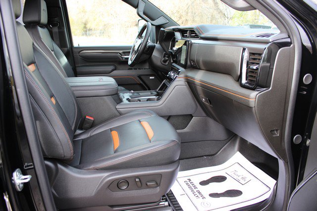 Used 2025 GMC Sierra 3500 AT4 image 20
