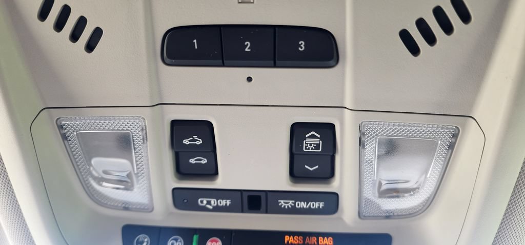 Used 2019 GMC Terrain Denali w/ Advanced Safety Package FWD image 39