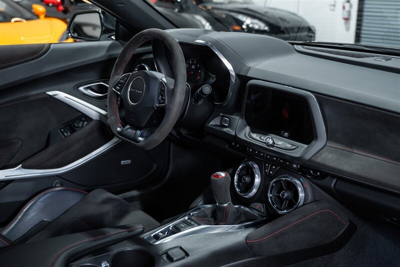 Used 2018 Chevrolet Camaro ZL1 RWD image 53