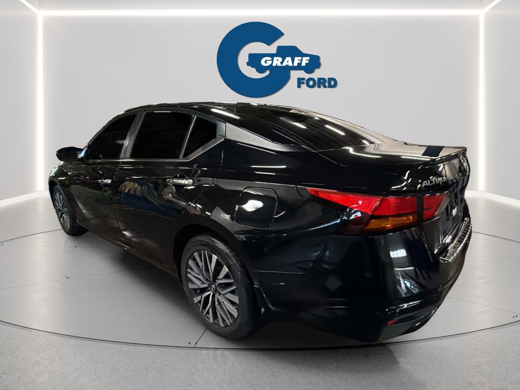 Used 2023 Nissan Altima 2.5 SV w/ SV Premium Package image 4