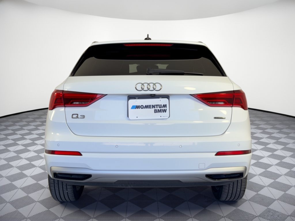 Used 2022 Audi Q3 2.0T Premium w/ Convenience Package AWD/4WD image 11