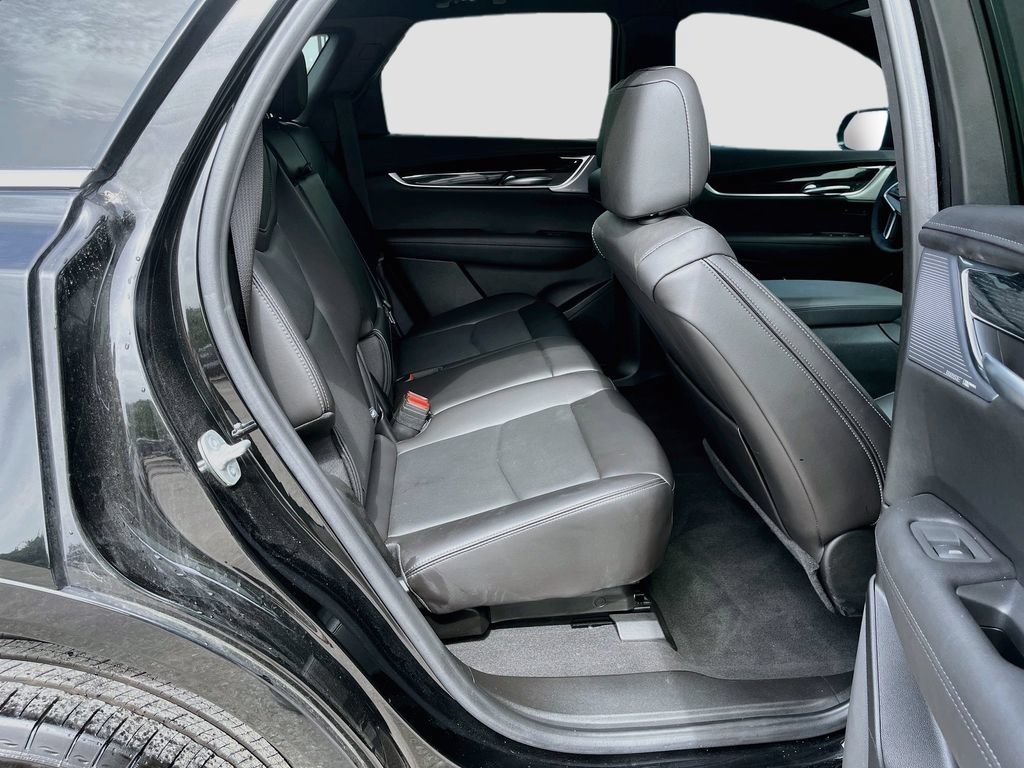 Used 2025 Cadillac XT5 Premium Luxury w/ LPO, Floor Liner Package AWD/4WD image 29