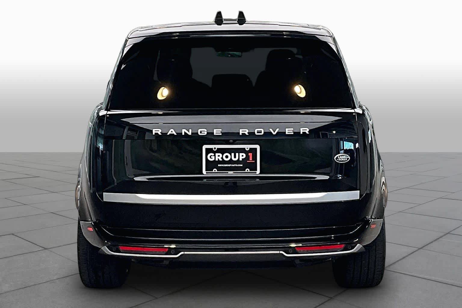 Used 2023 Land Rover Range Rover Autobiography AWD/4WD image 13
