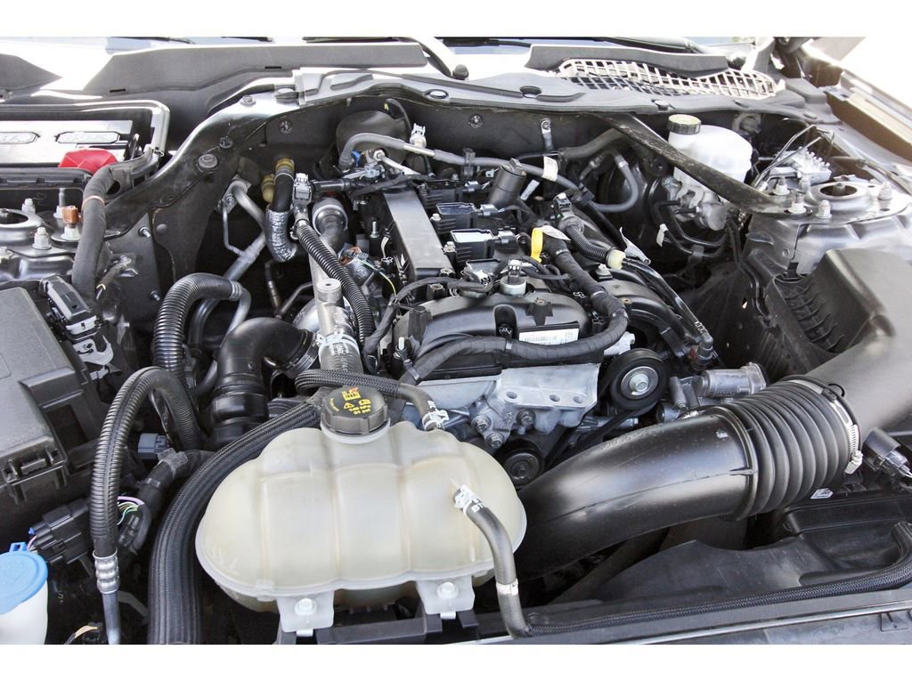 Used 2022 Ford Mustang Premium image 33