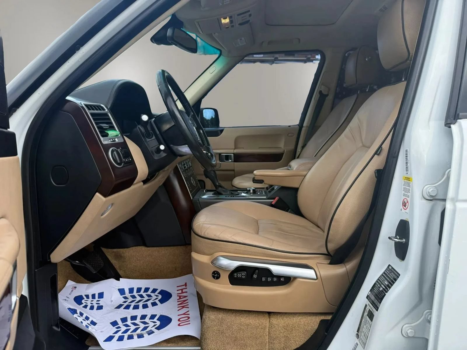 Used 2011 Land Rover Range Rover HSE AWD/4WD image 6