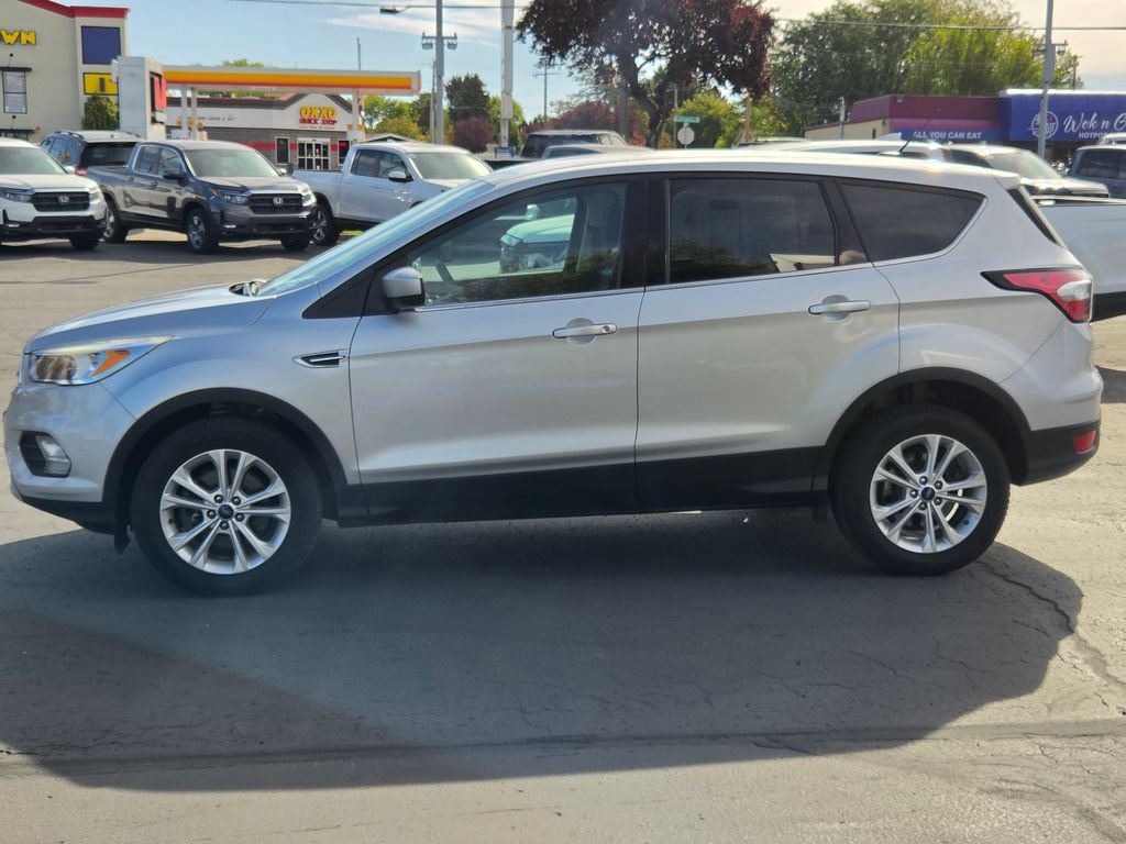 Used 2017 Ford Escape SE AWD/4WD image 6