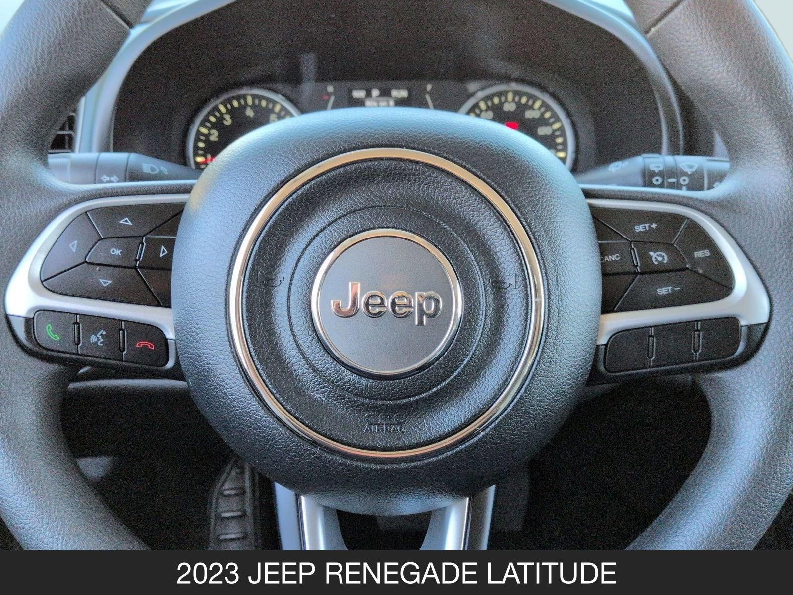 Used 2023 Jeep Renegade Latitude image 12