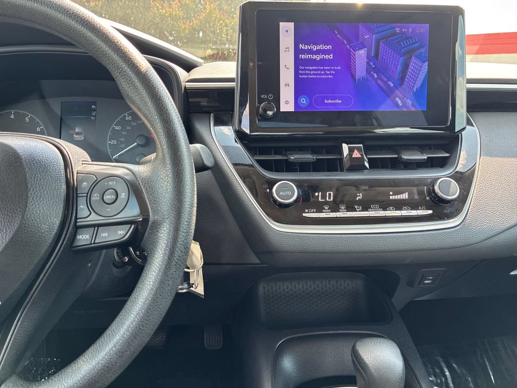 Used 2024 Toyota Corolla LE FWD image 18