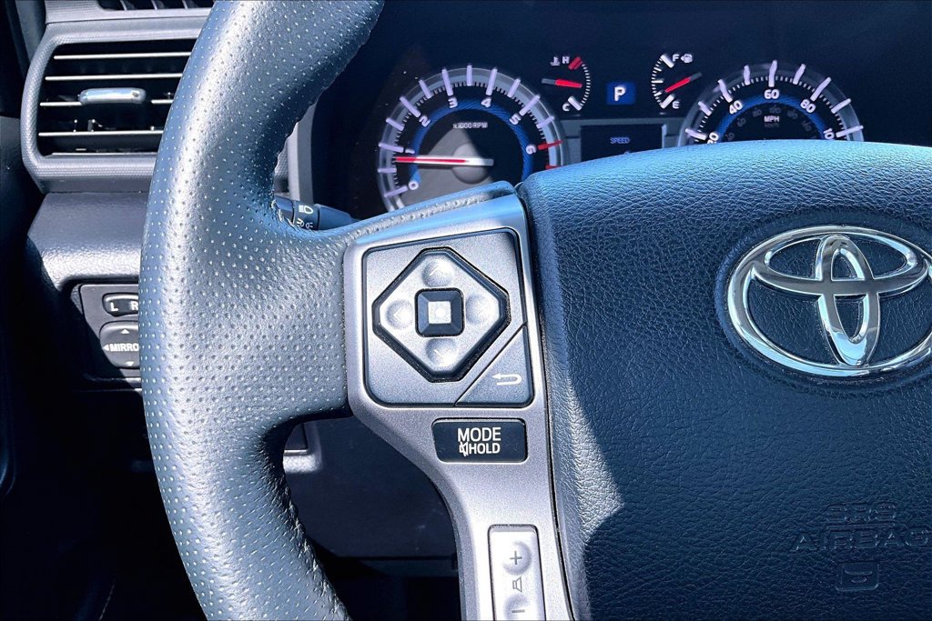 Used 2019 Toyota 4Runner SR5 Premium AWD/4WD image 18