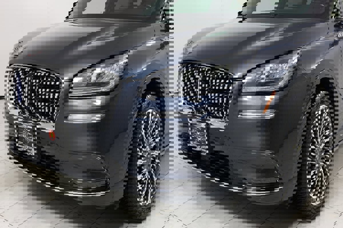 Used 2020 Lincoln Corsair Reserve w/ Equipment Group 201A image 49