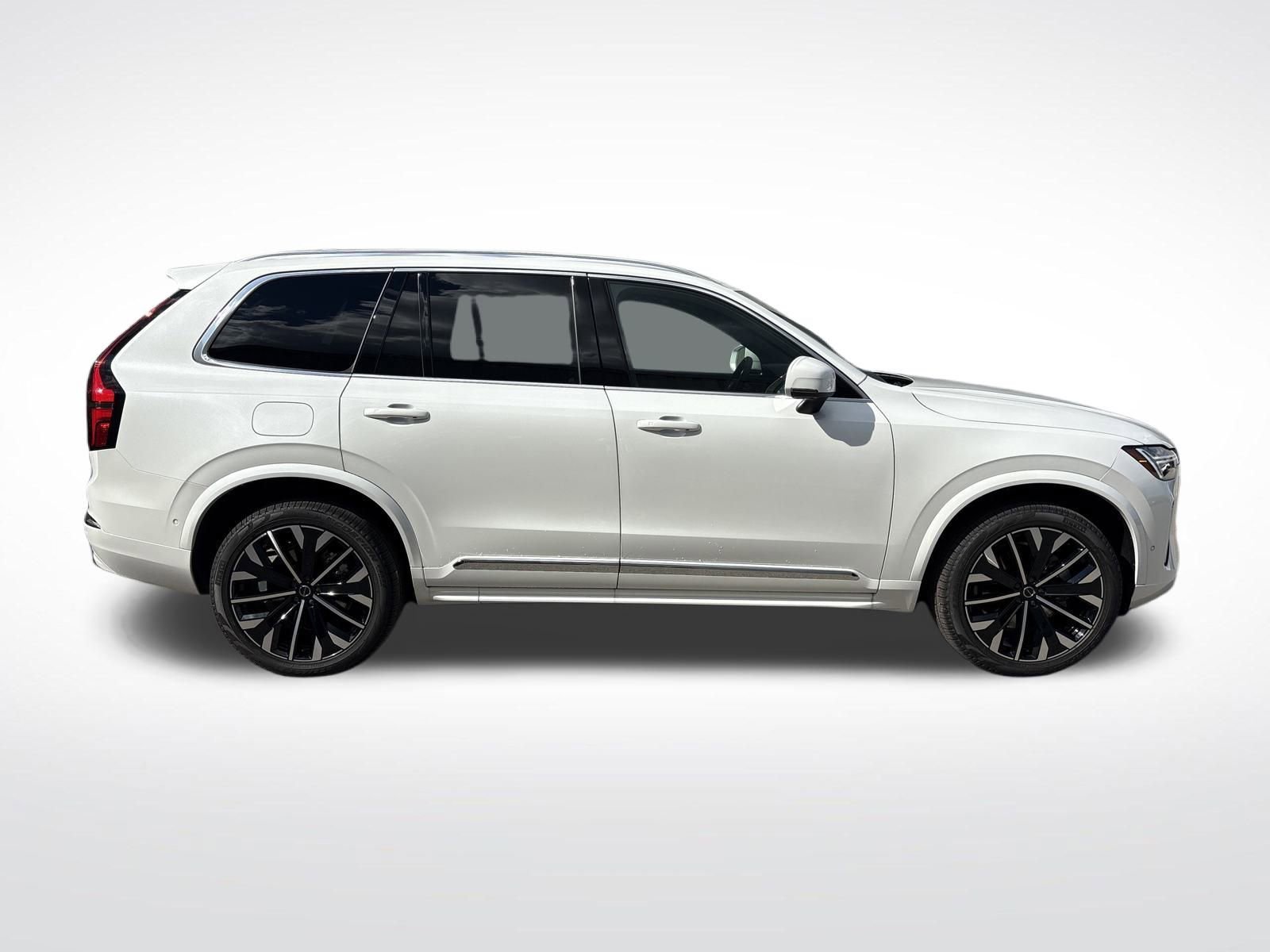 New 2026 Volvo XC90 B6 Plus w/ Protection Package Premier image 6