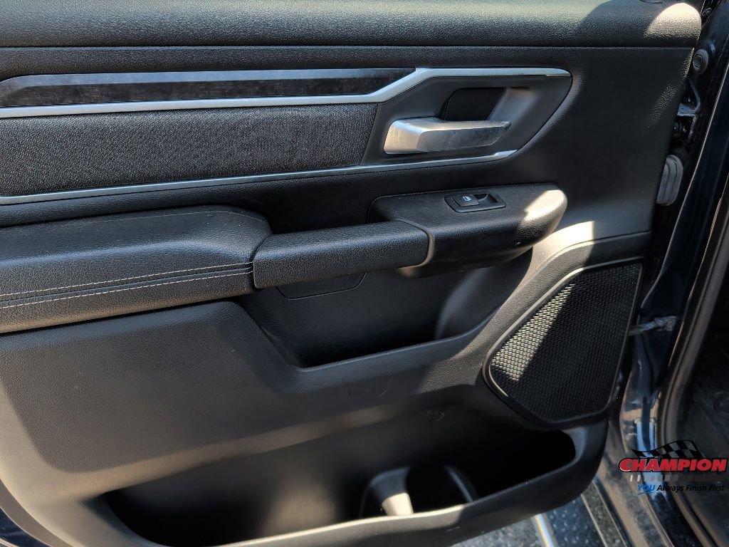 Used 2019 RAM 1500 Big Horn AWD/4WD image 17