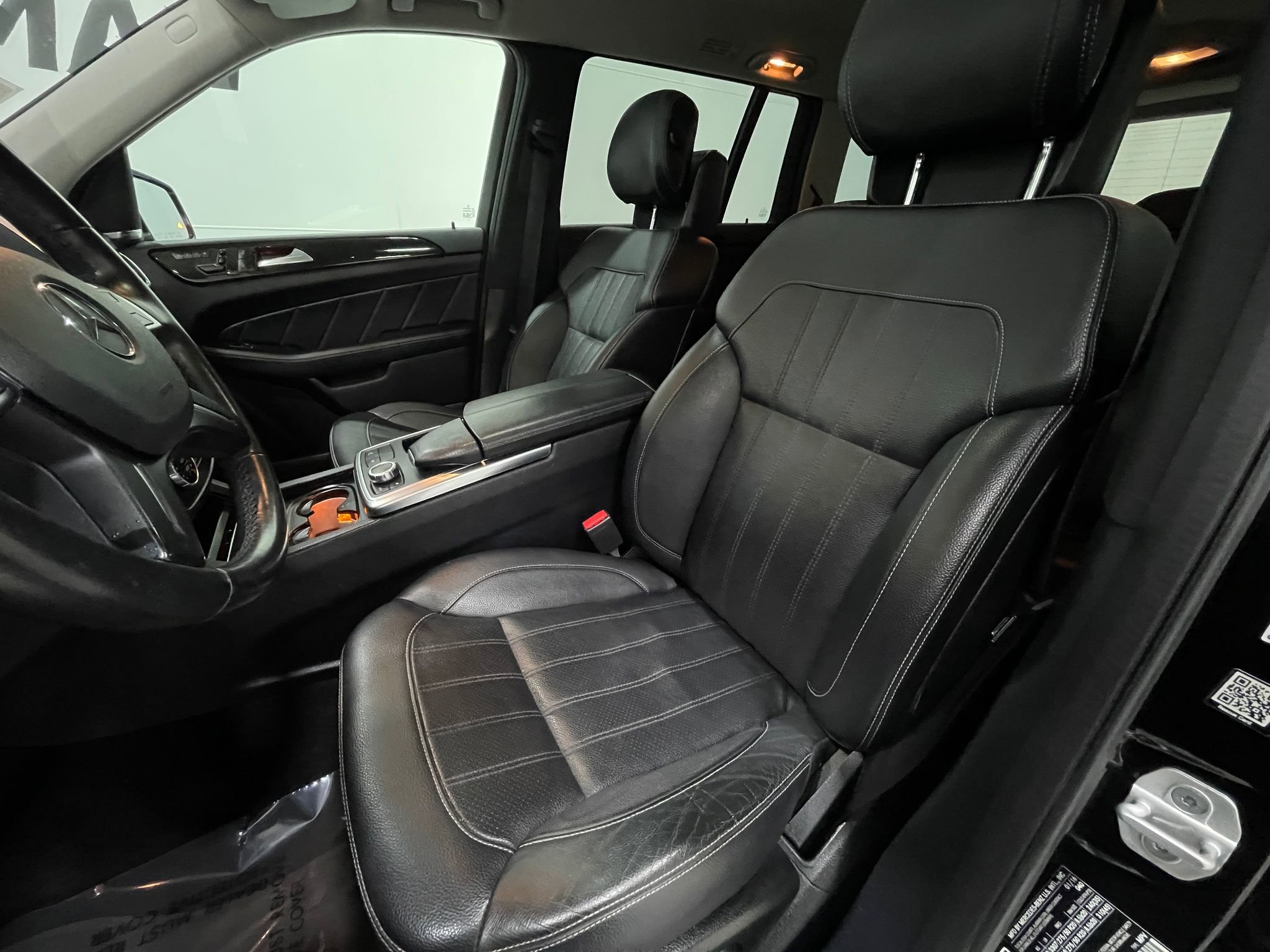 Used 2016 Mercedes-Benz GL 450 4MATIC w/ Premium I Package image 16