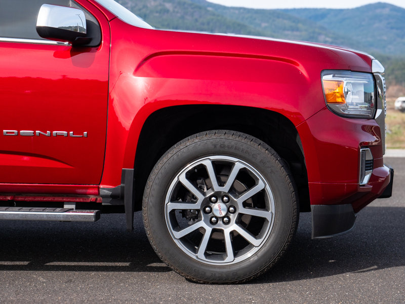 Used 2022 GMC Canyon Denali image 7