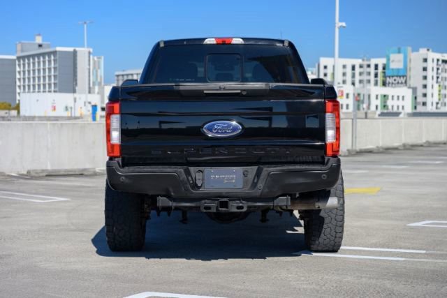 Used 2017 Ford F250 Lariat w/ Lariat Ultimate Package image 4