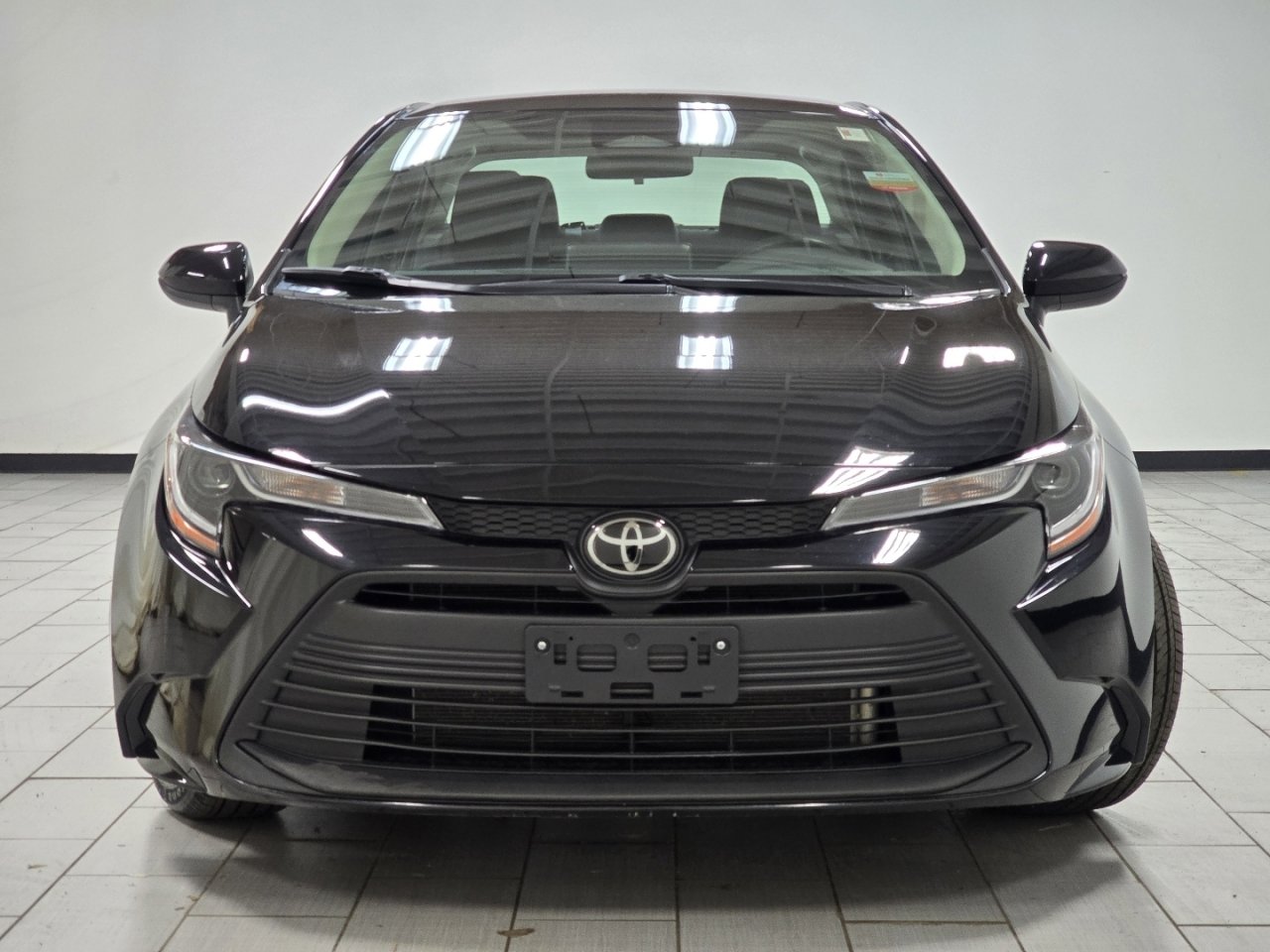 Certified 2025 Toyota Corolla LE image 9