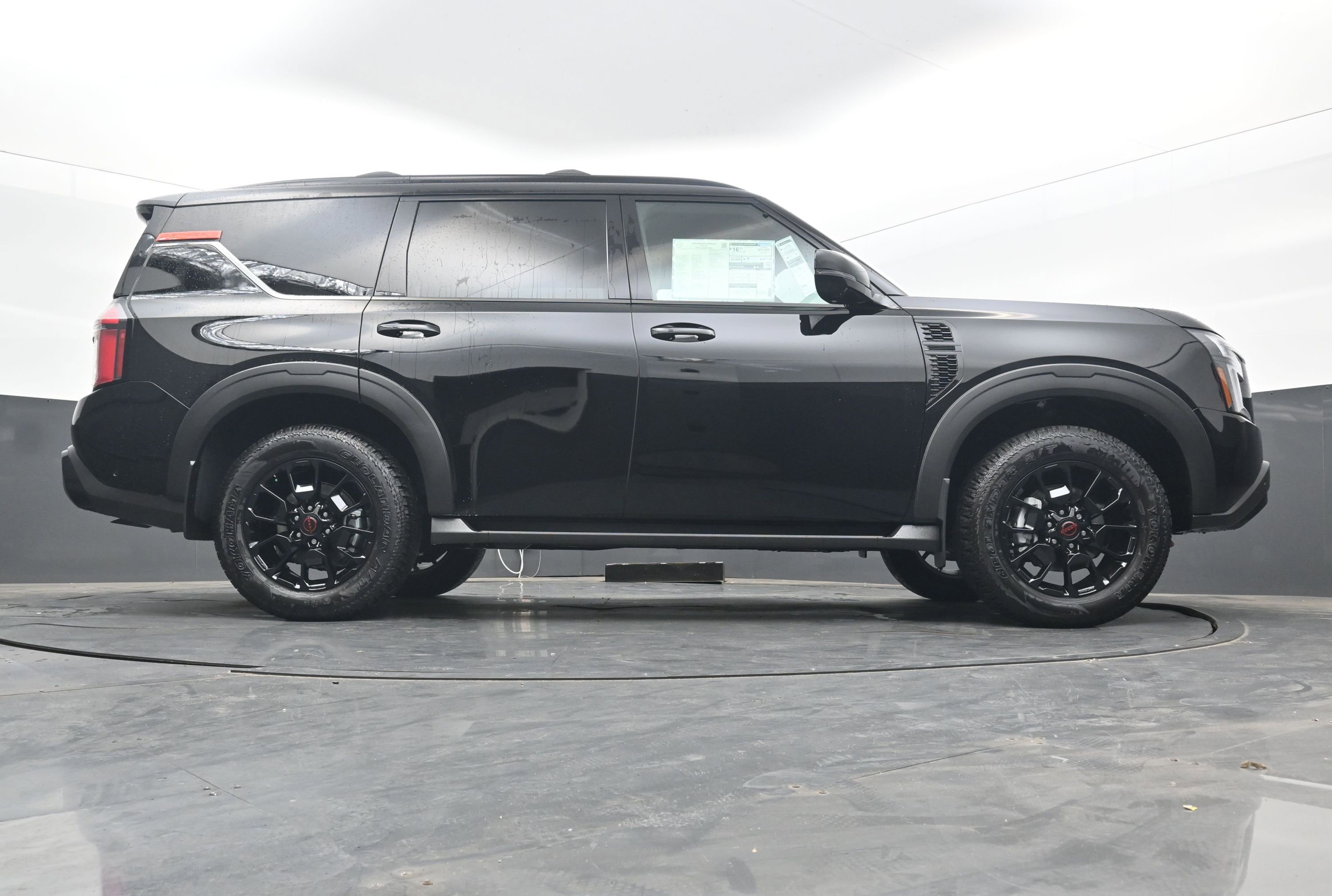 New 2026 Nissan Armada PRO-4X image 31