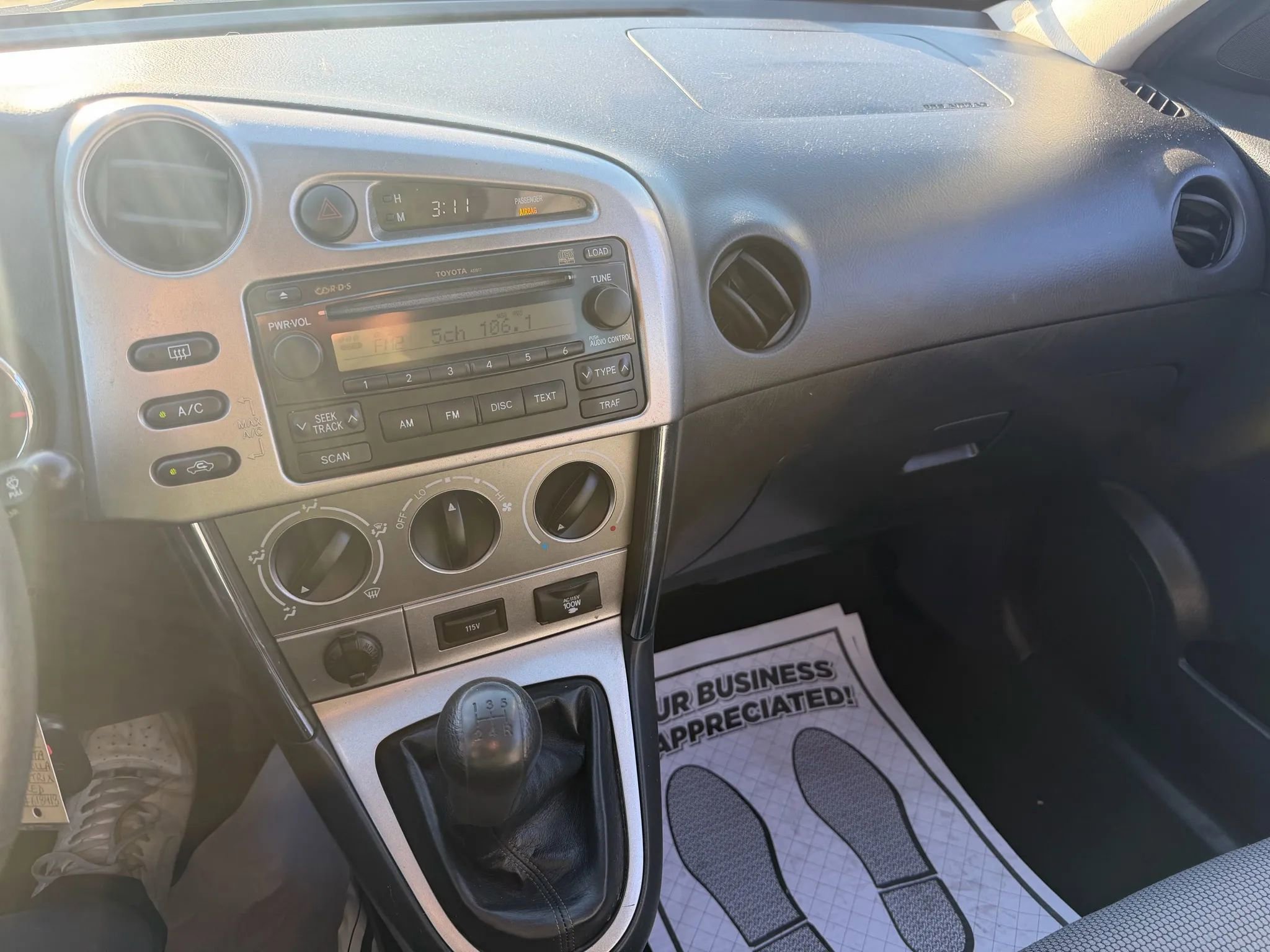 Used 2006 Toyota Matrix XR image 13