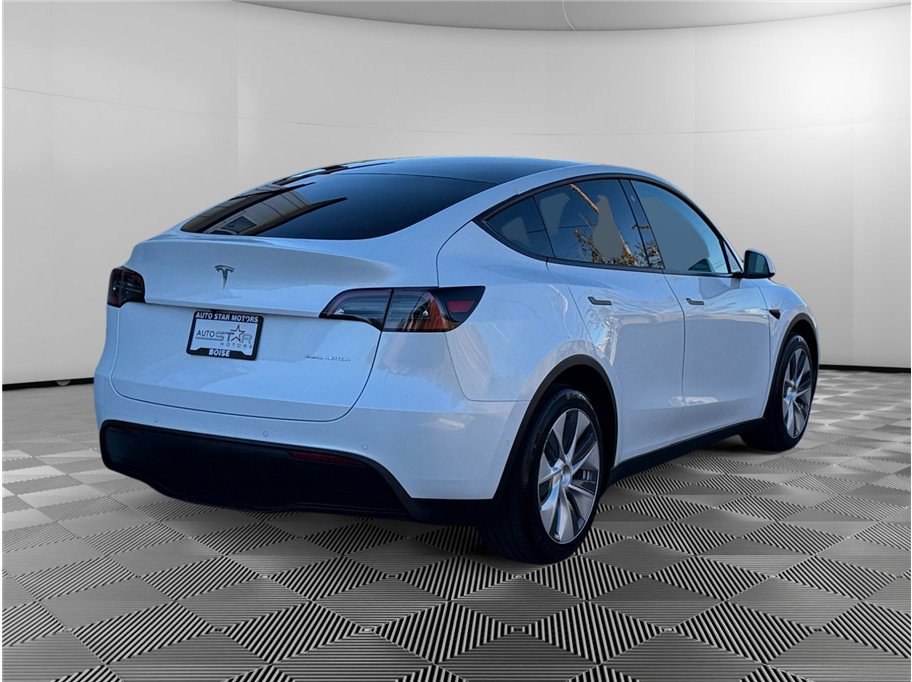 Used 2020 Tesla Model Y Long Range image 5