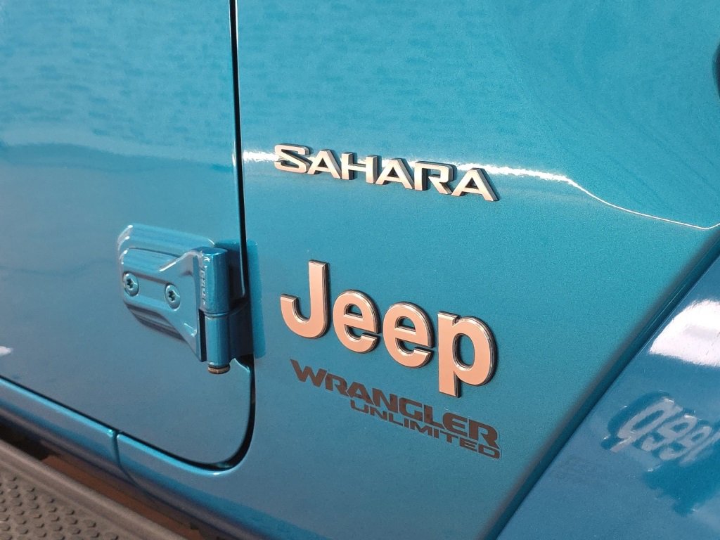 Used 2019 Jeep Wrangler Unlimited Sahara image 12