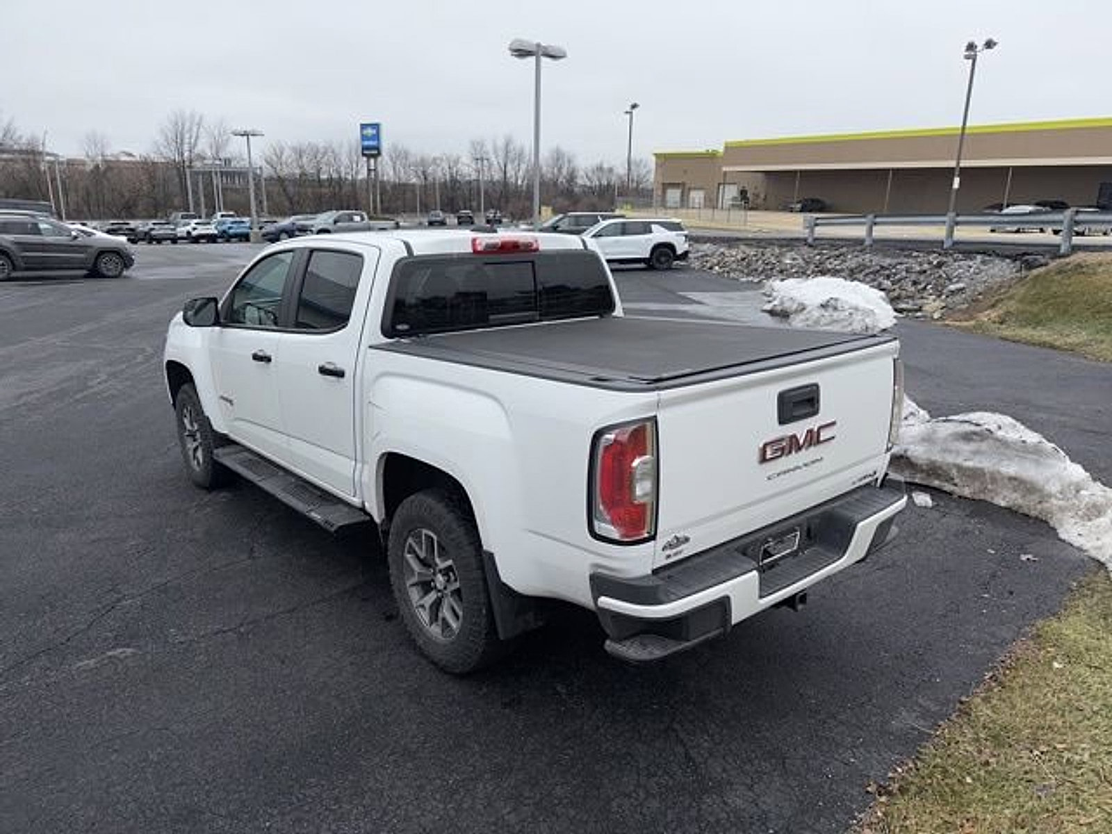 Certified 2022 GMC Canyon AT4 image 5