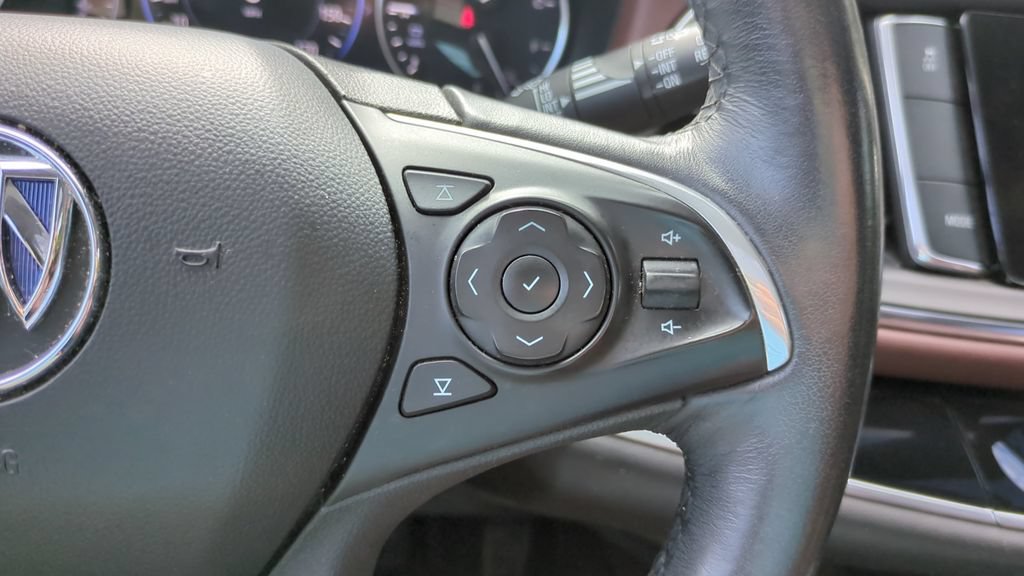 Used 2021 Buick Enclave Avenir w/ Avenir Technology Package FWD image 24