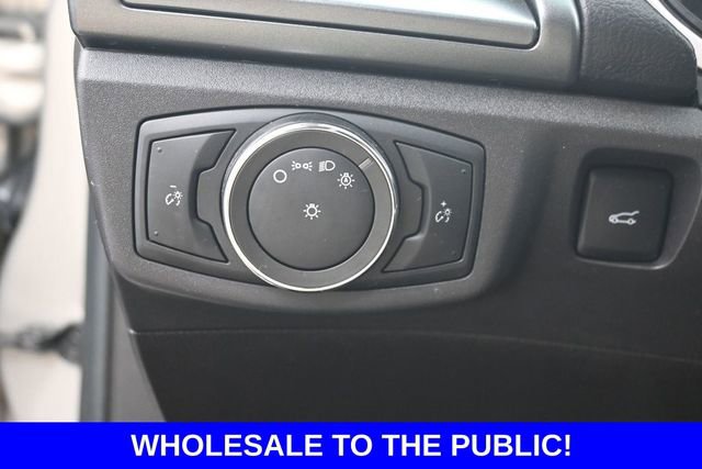 Used 2016 Ford Fusion SE FWD image 13