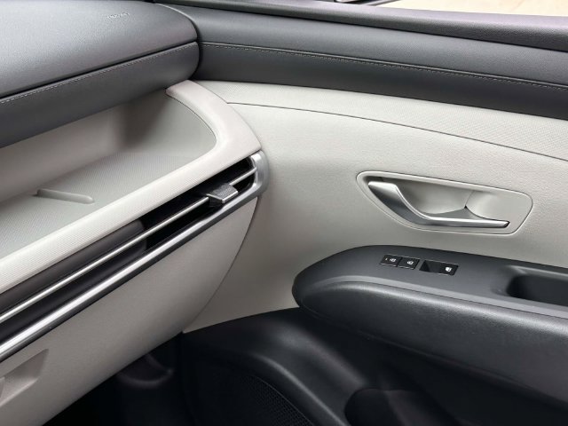 Used 2026 Hyundai Tucson SEL AWD/4WD image 29